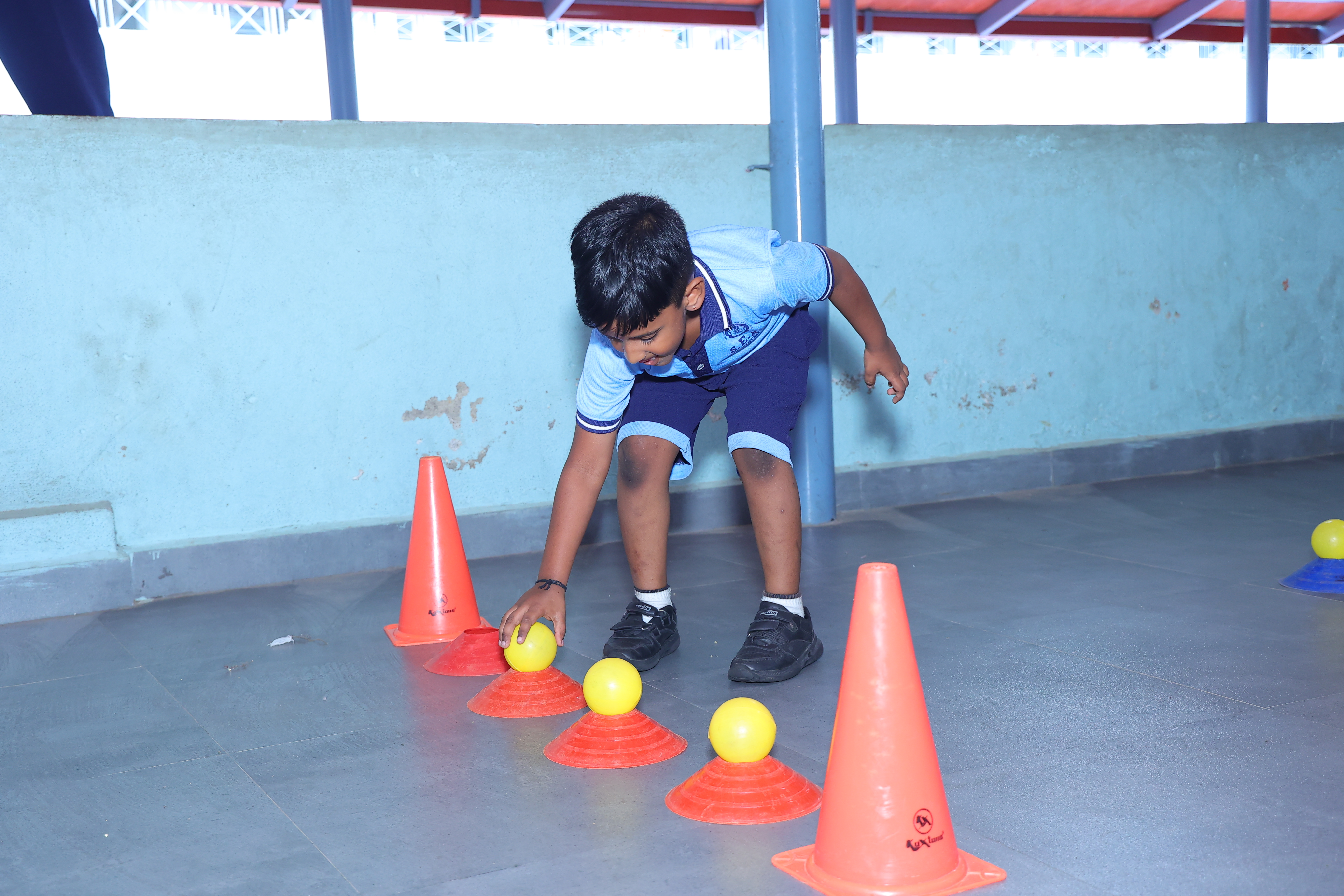 Students participating in quiz challenge