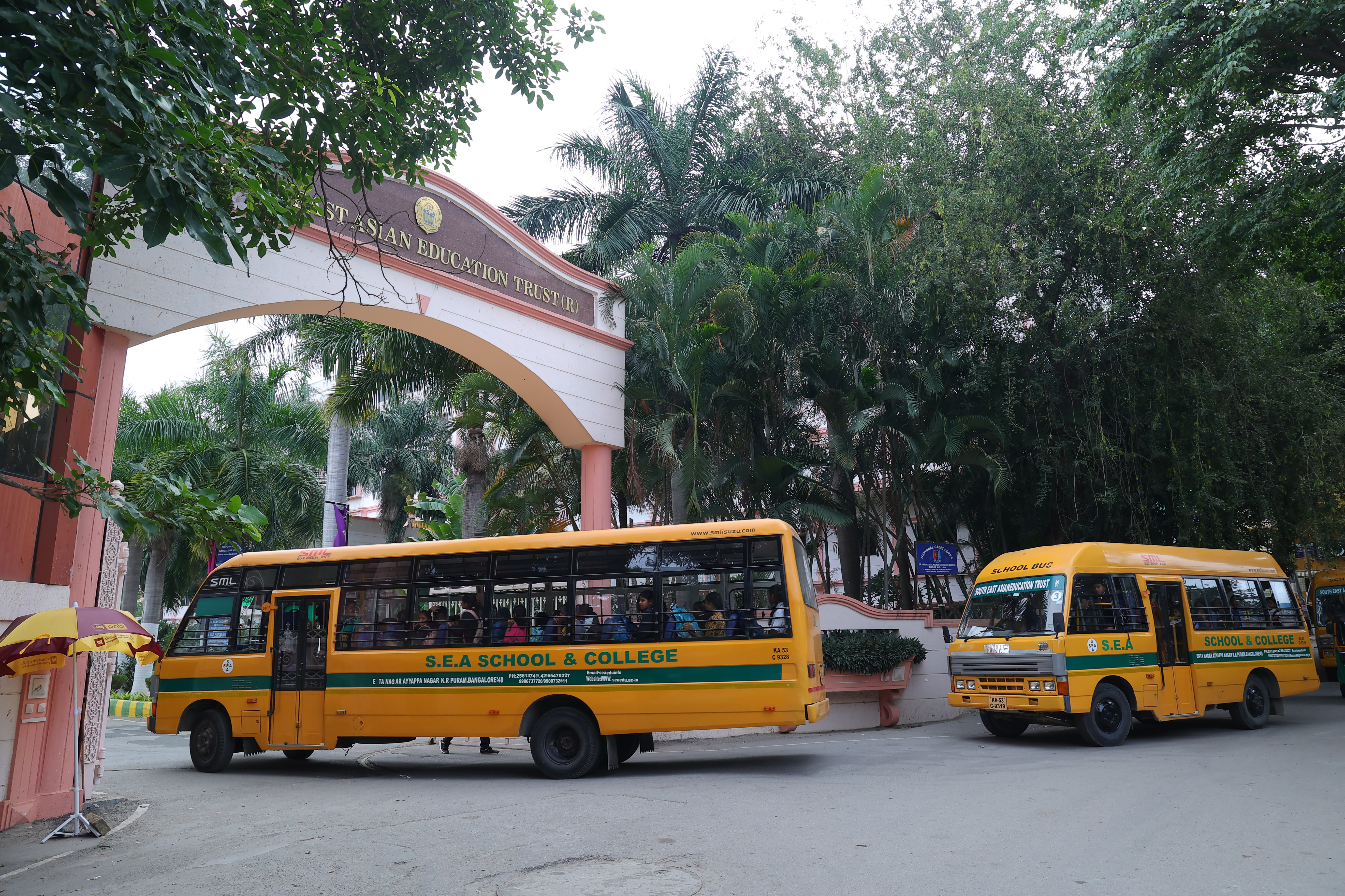 Main academic building and quadrangle