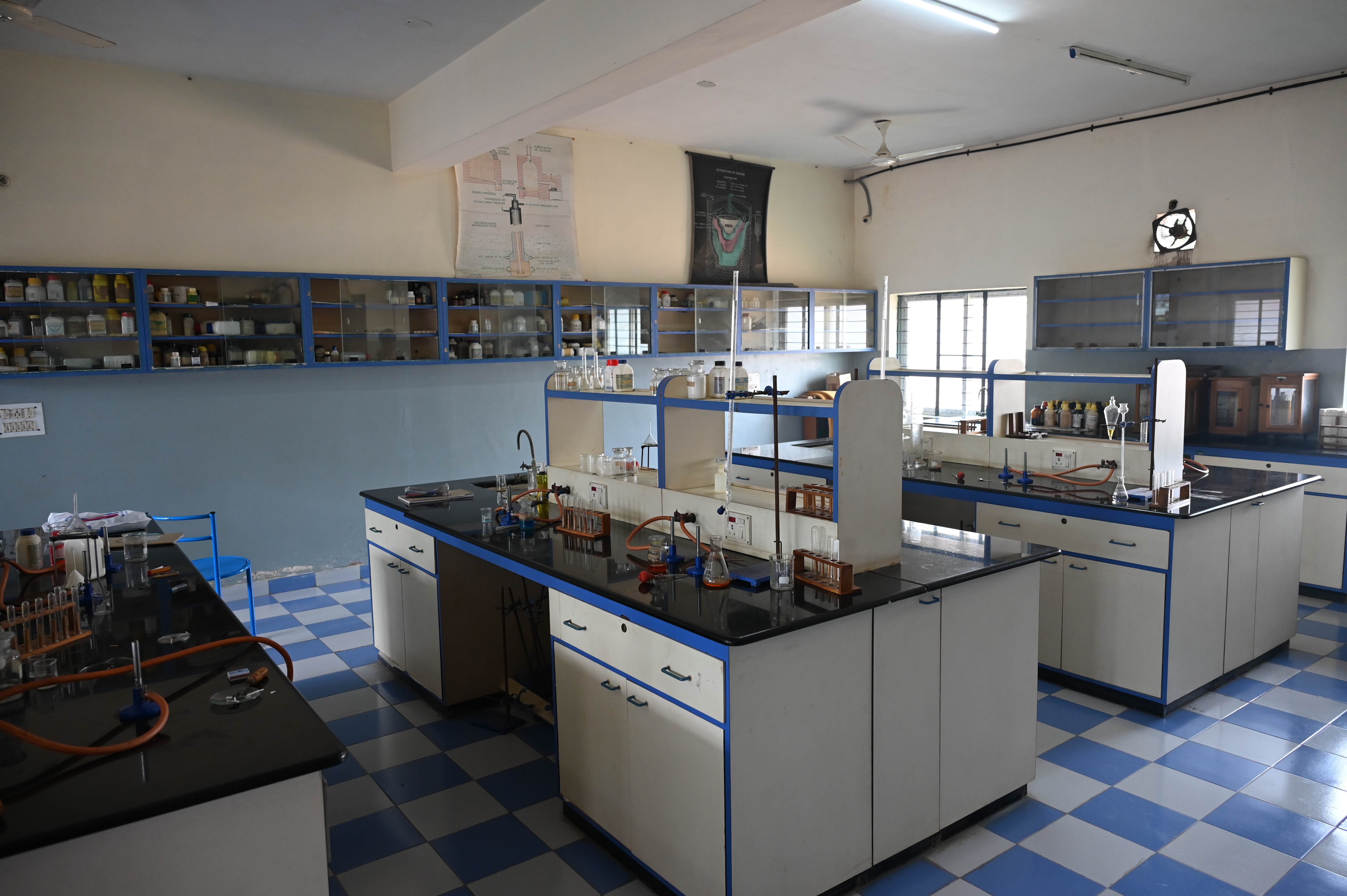 High-tech computer lab environment